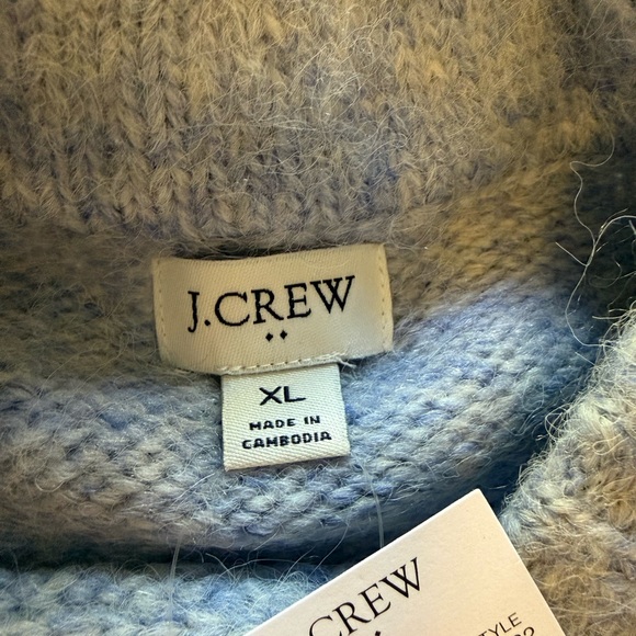 J.Crew Fuzzy Puff-Sleeve Sweater — NWT — Size XL — Heather Frosted Grey (Blue) - Picture 8 of 12